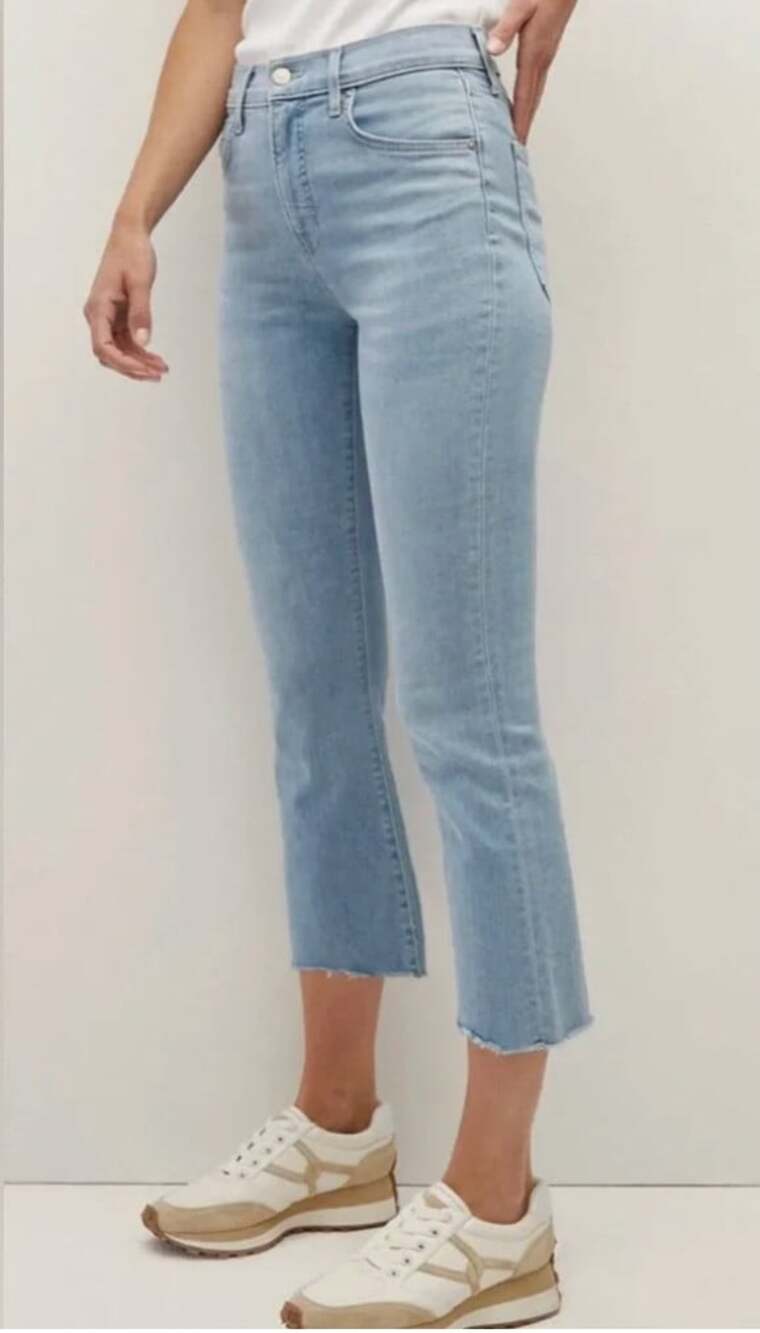 Veronica Beard Carly High-rise Kick-flare Jeans In Light Denim Size 24